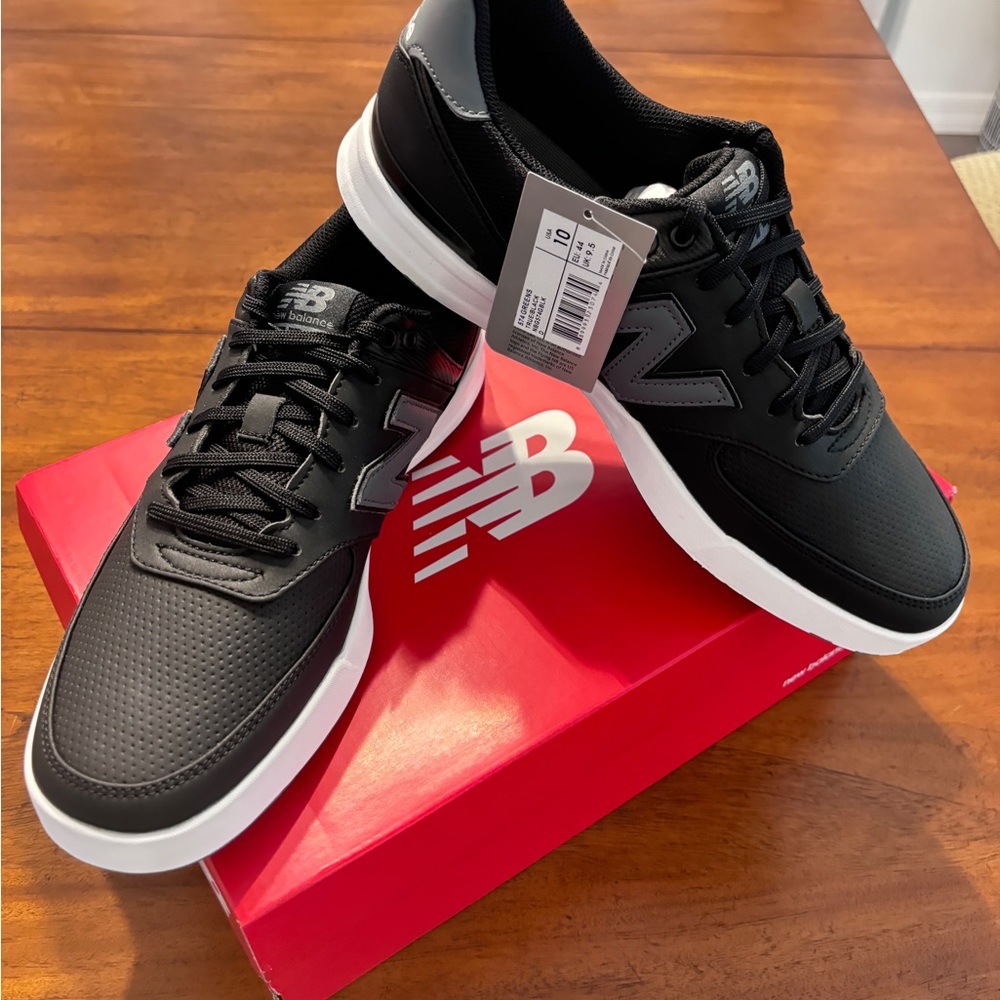 NWT Black New Balance men’s golf shoes